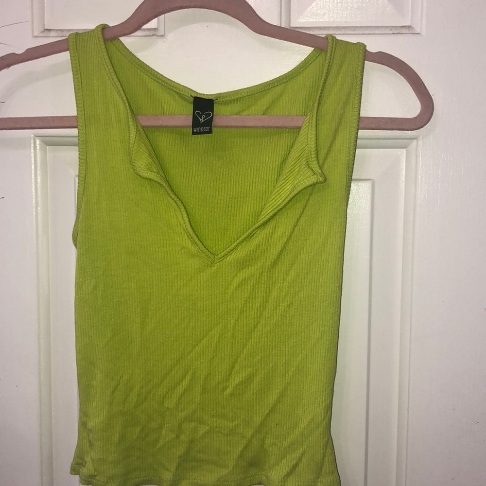 Crop top